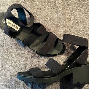 Steve Madden Haider Sandals. Size 9